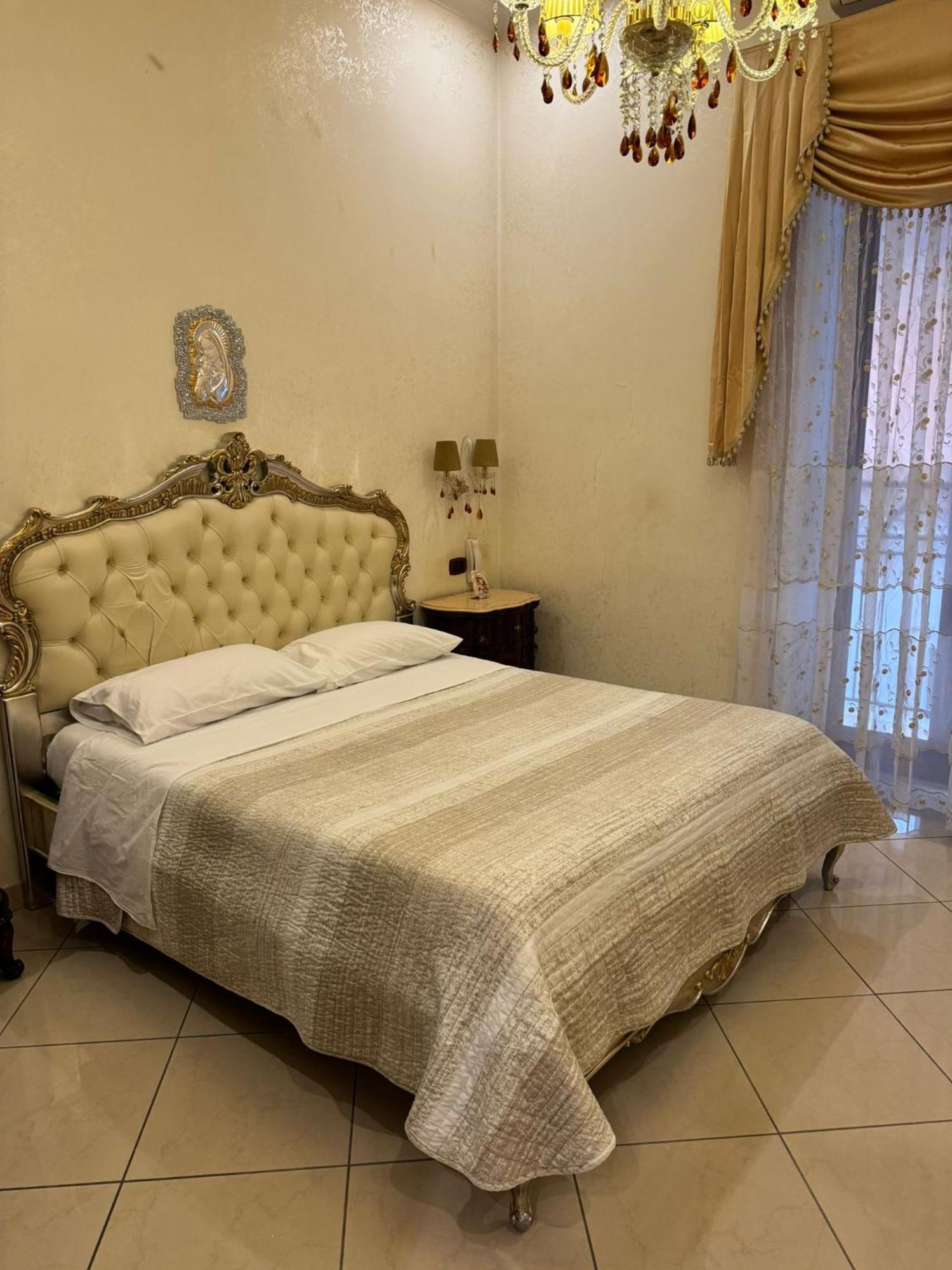 La Dimora Di Partenope Naples Luaran gambar